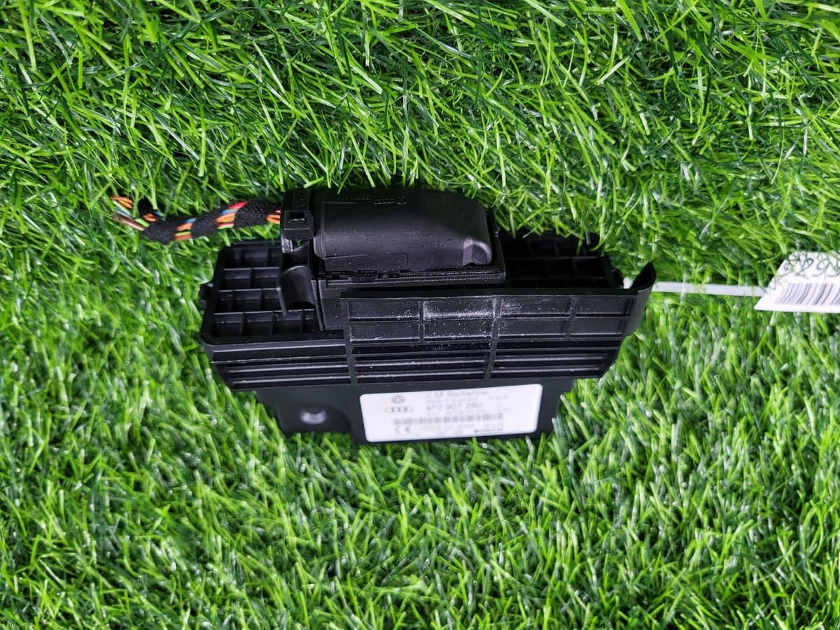 Блок управления бортовой сети — фото 3