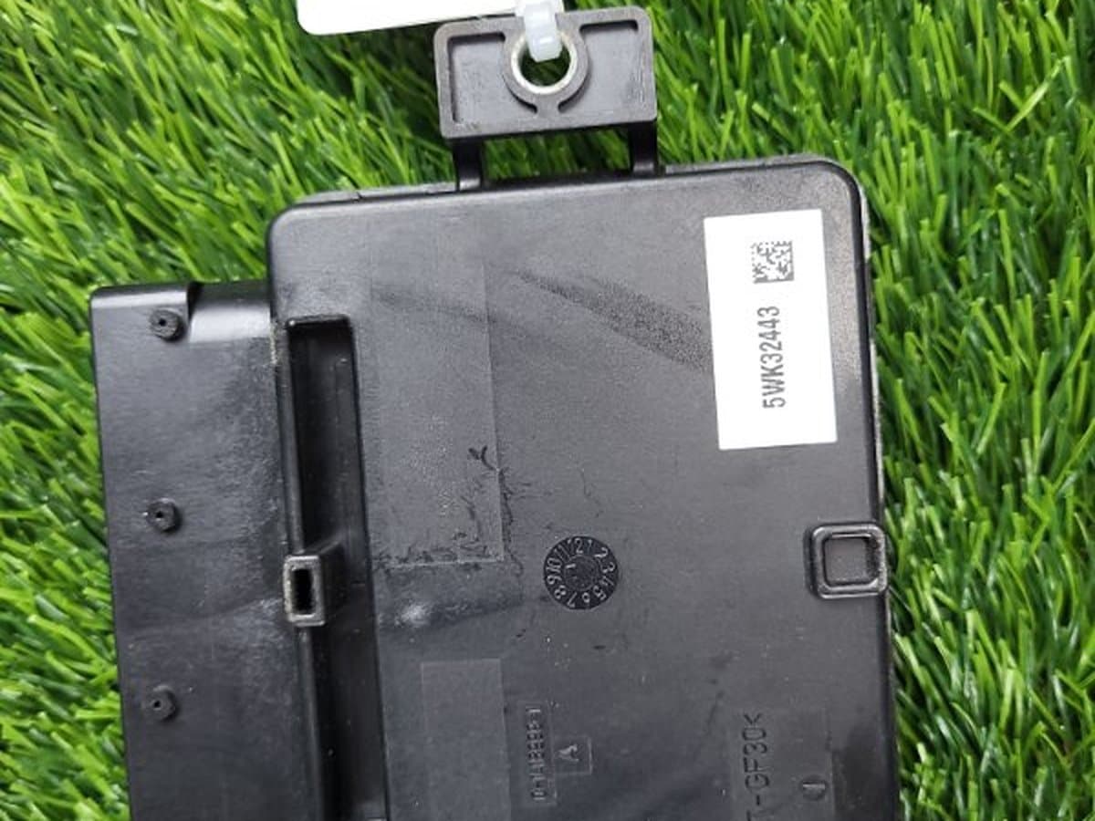 Блок управления стояночным тормозом — фото 3