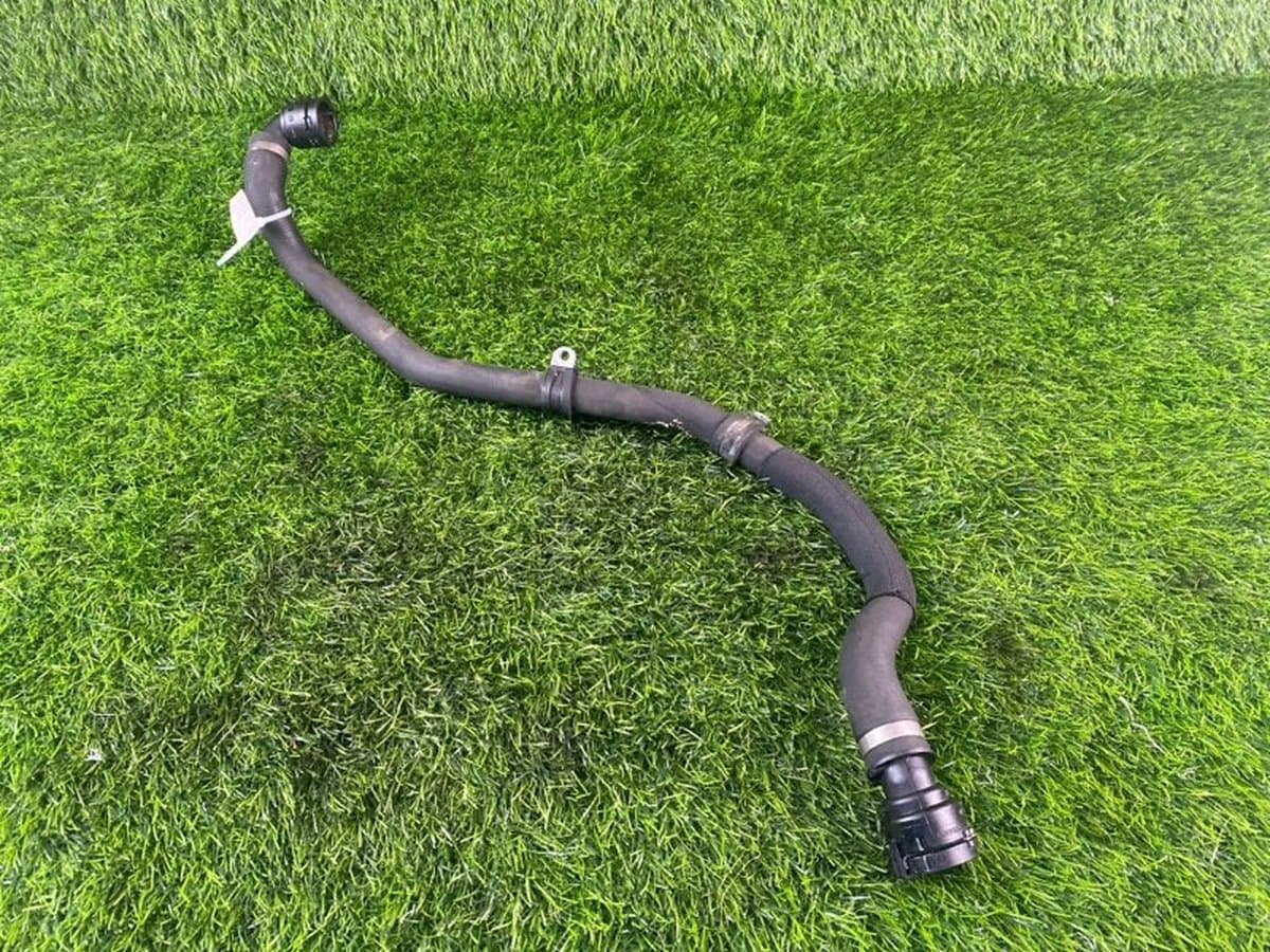 Патрубок системы охлаждения — фото 5
