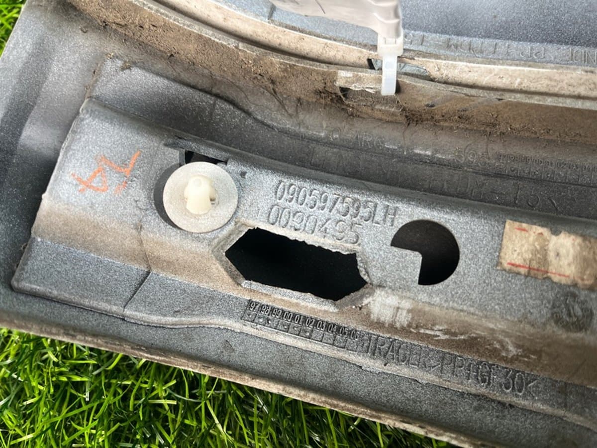 Накладка на фару — фото 2