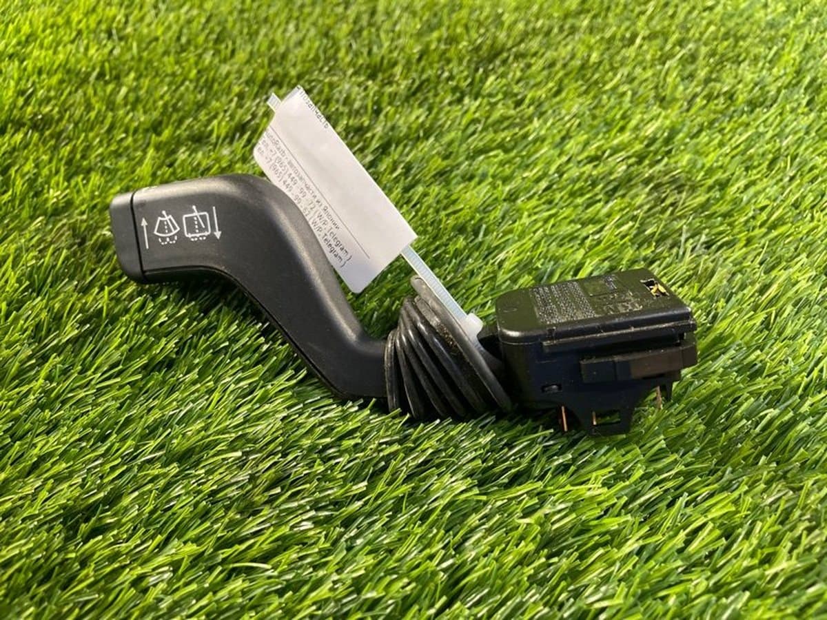 Подрулевой переключатель дворников