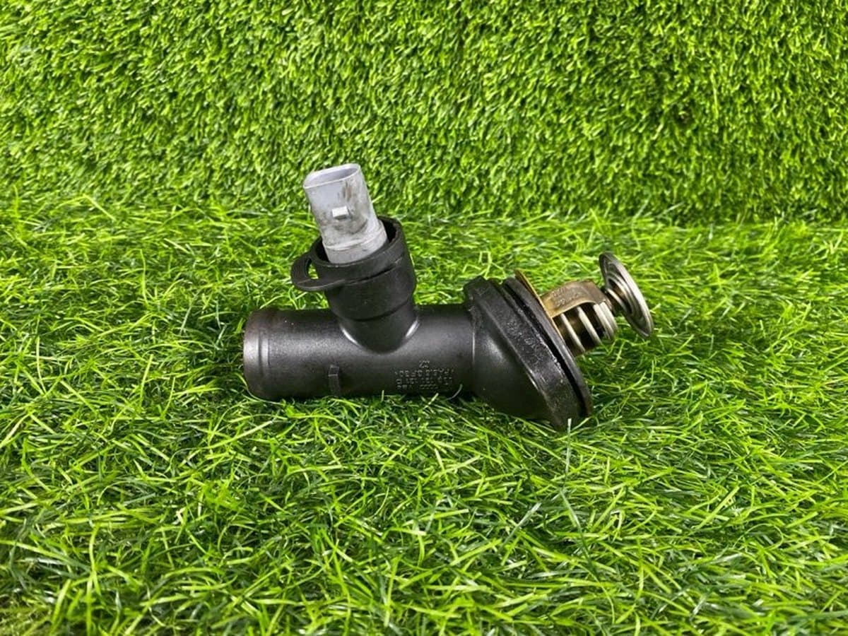 Крышка термостата