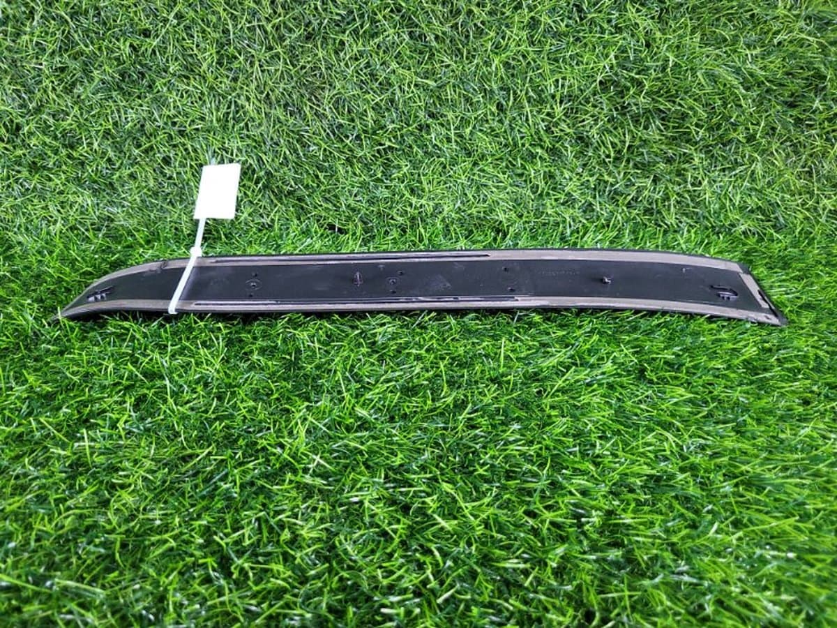 Накладка порога в салоне — фото 11