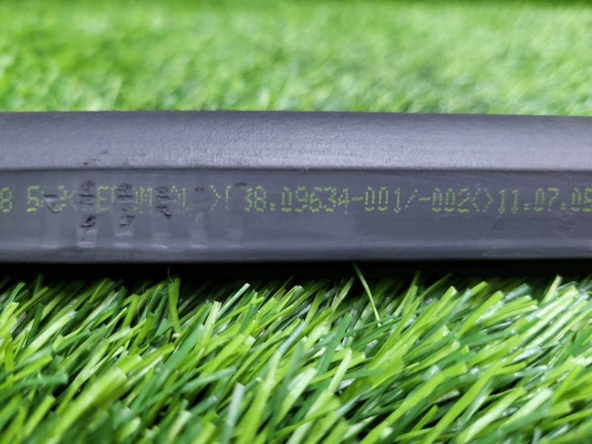 Уплотнитель стекла двери — фото 3