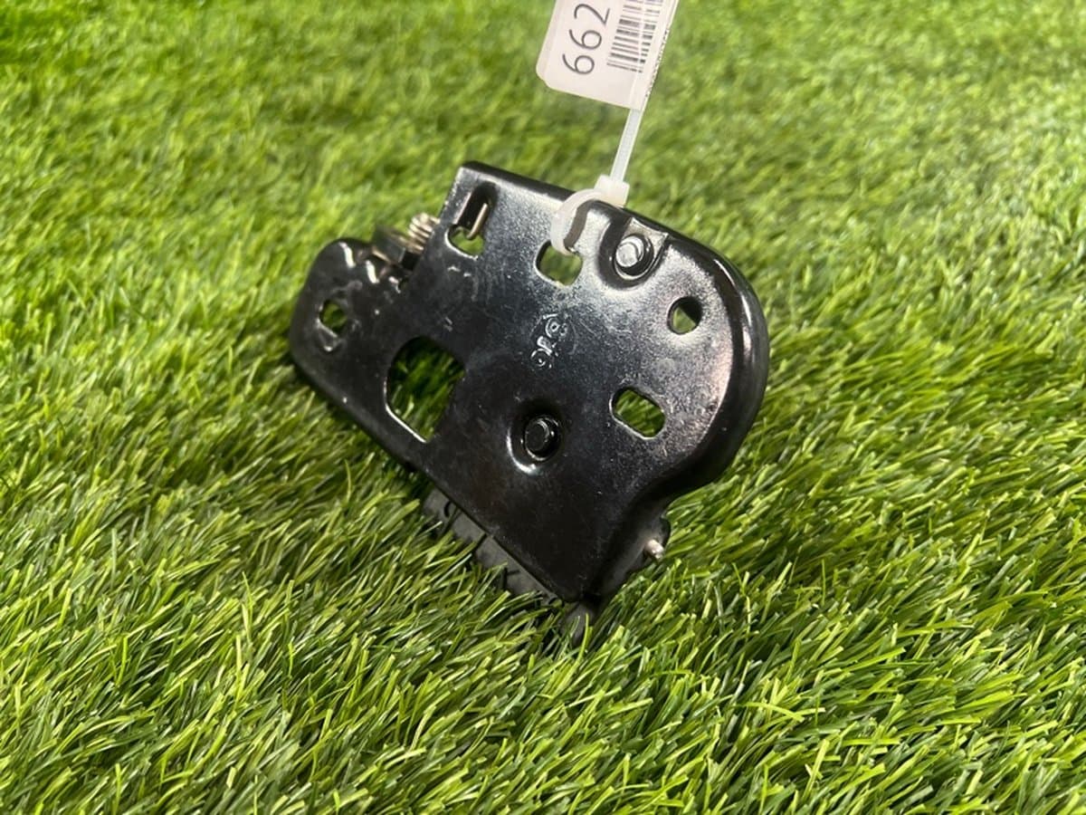 Крюк капота — фото 6