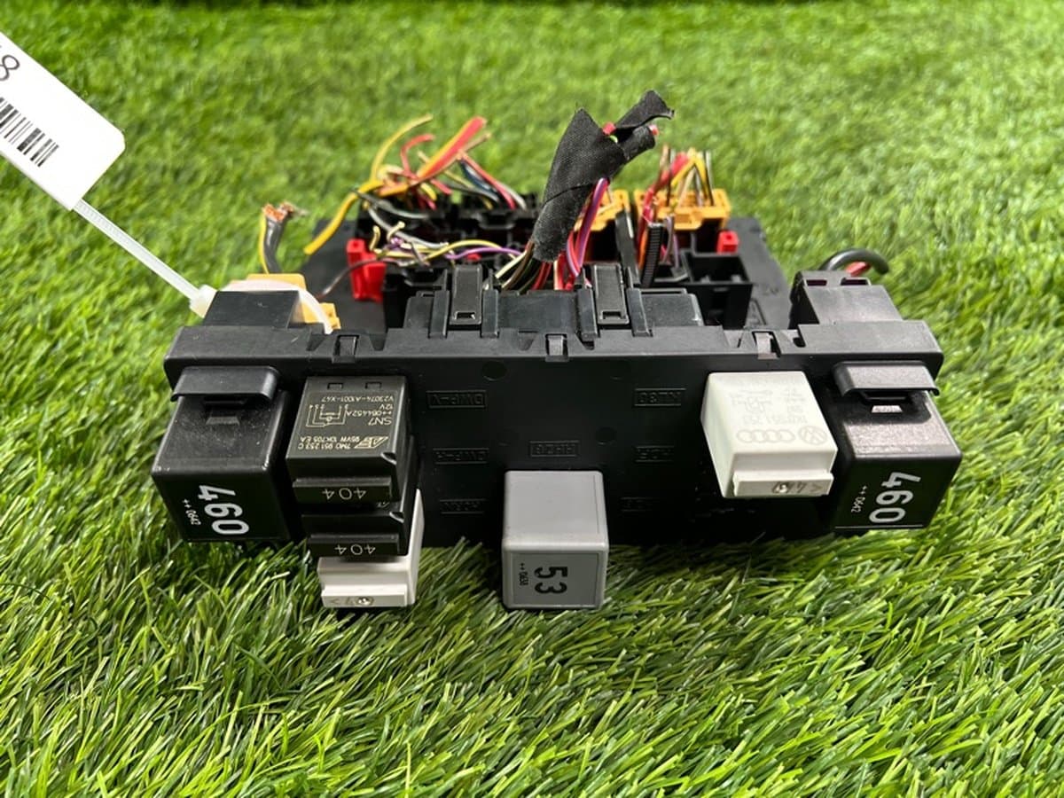 Блок управления бортовой сети — фото 3