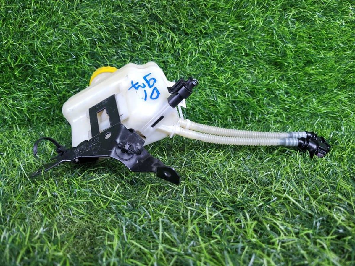 Бачок для тормозной жидкости — фото 7