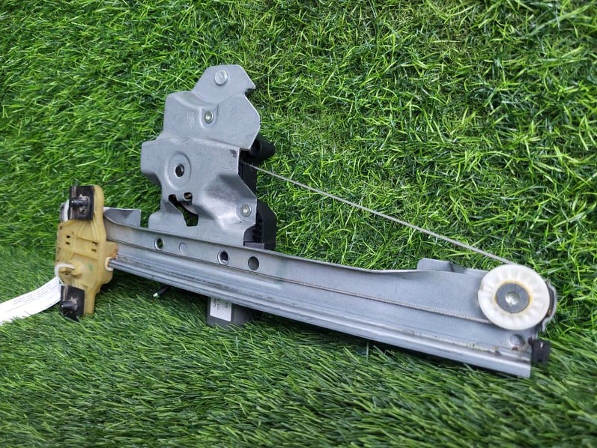 Стеклоподъёмник — фото 12