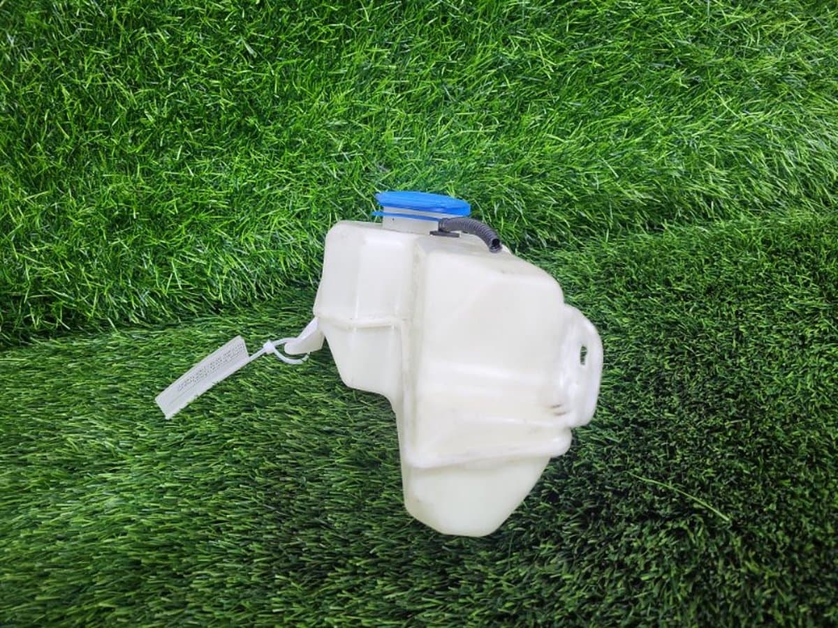 Бачок омывателя — фото 7