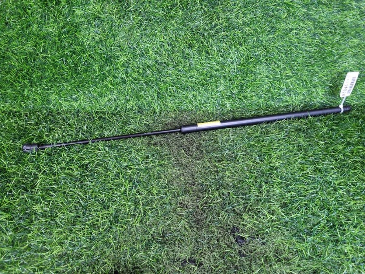 Амортизатор капота