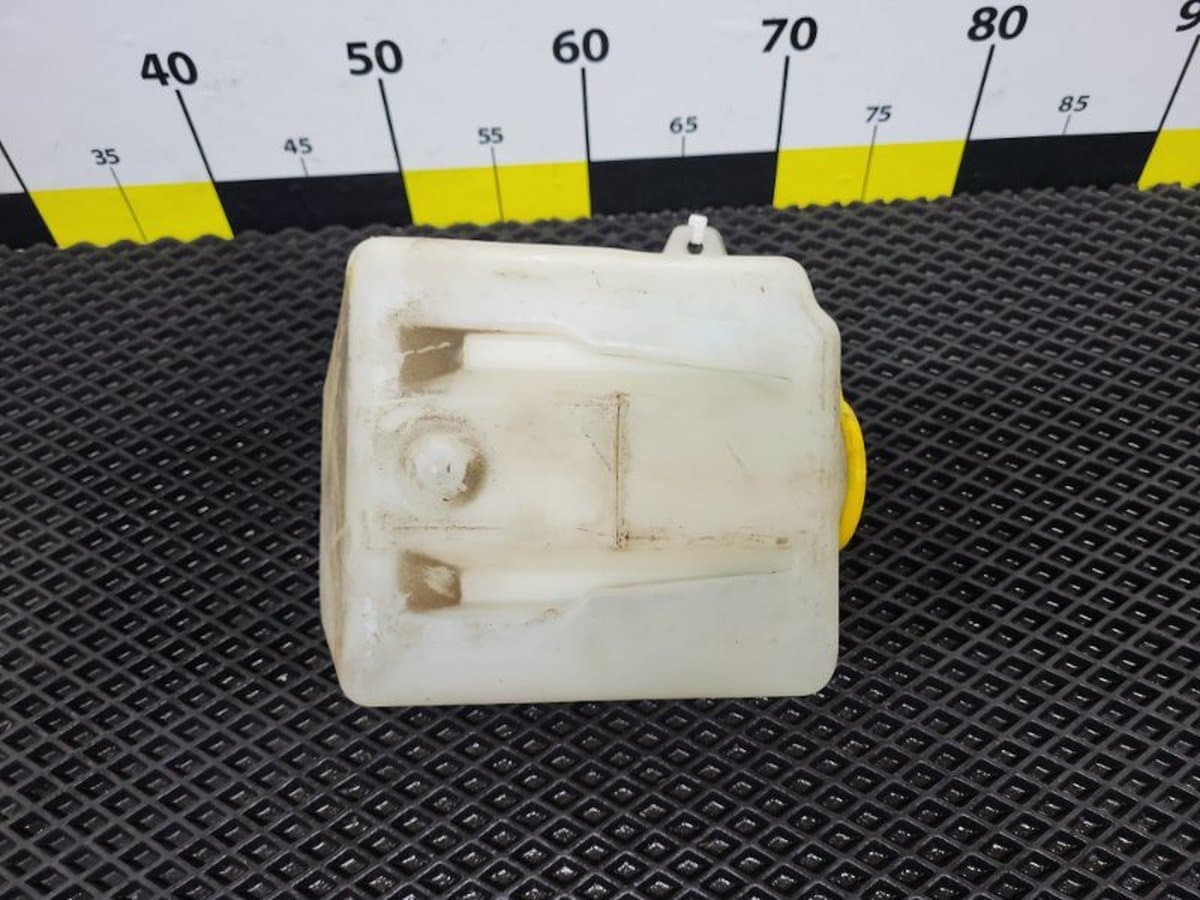 Бачок омывателя — фото 7
