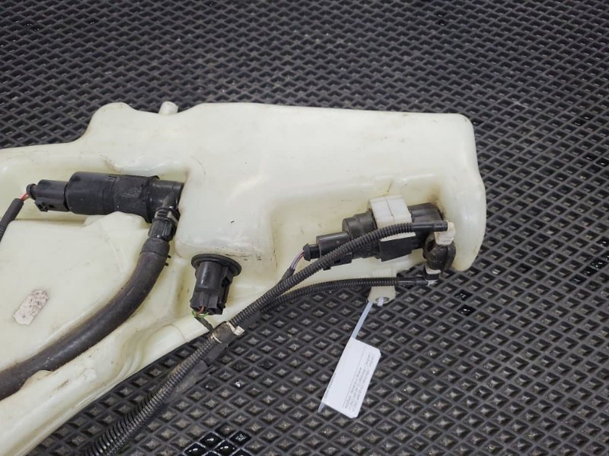 Бачок омывателя — фото 7