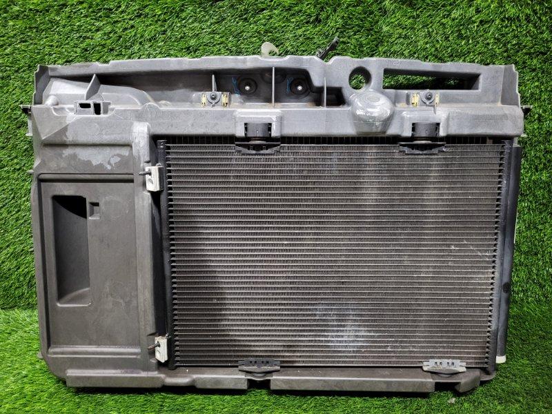 Радиатор охлаждения двигателя