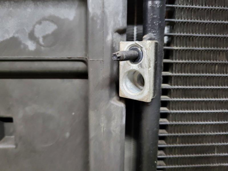 Радиатор охлаждения двигателя — фото 4