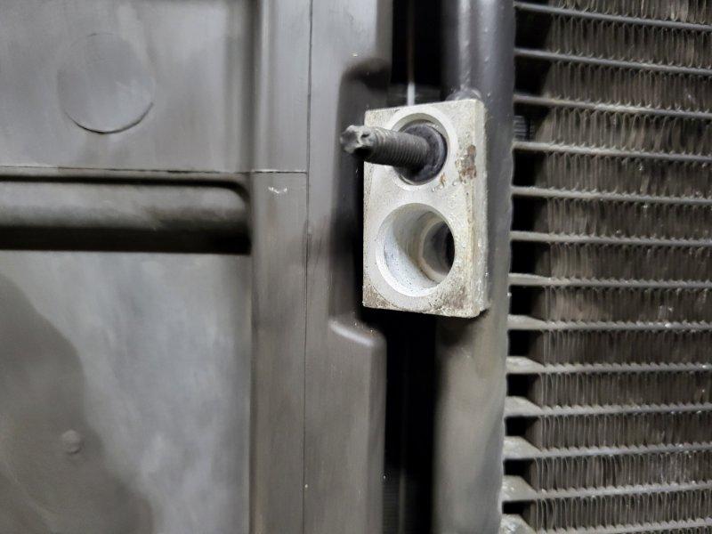 Радиатор охлаждения двигателя — фото 3