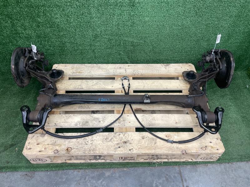 Задняя балка в сборе