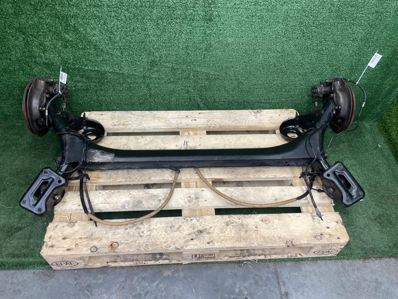 Задняя балка в сборе