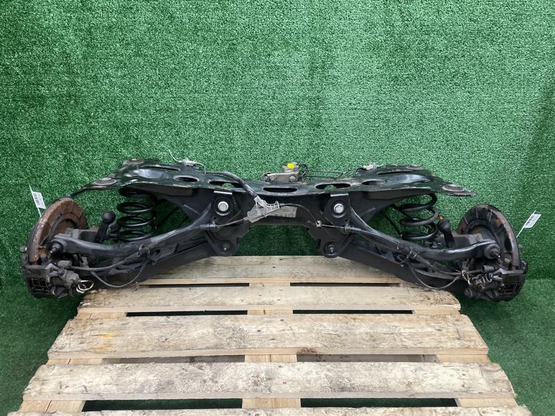 Задняя балка в сборе