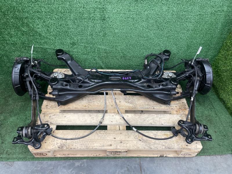 Задняя балка в сборе